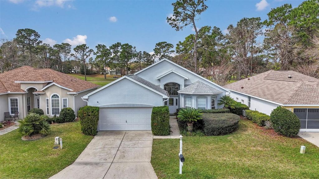 Photo of 11741 SW 72nd Cir, Ocala, FL 34476 (MLS # FC314420)