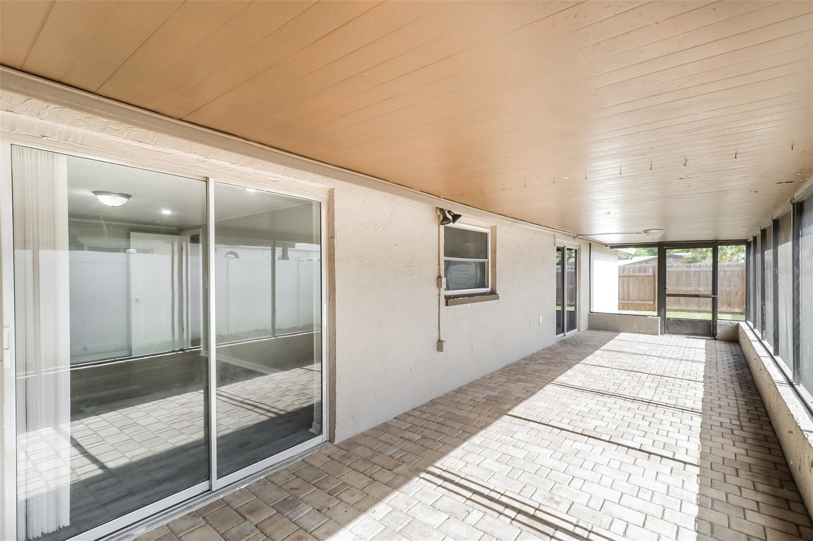EMBASSY HILLS - Residential