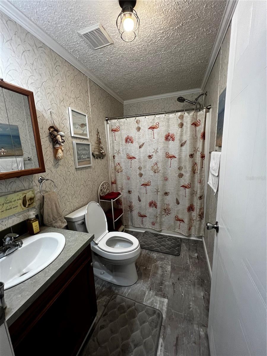 SHANGRI-LA - Residential