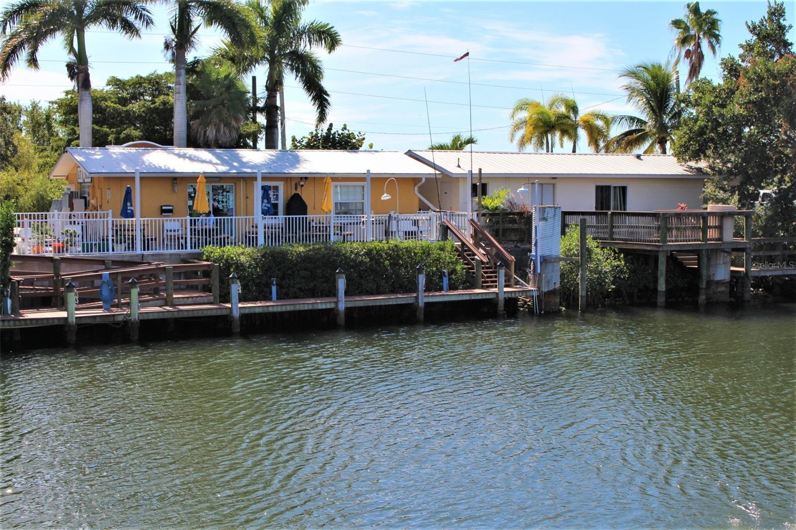 DRY SLIPS AT BELLAGIO VILLAGE - Residential