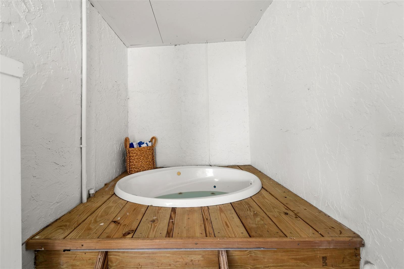 FT MYERS SHORES - Residential