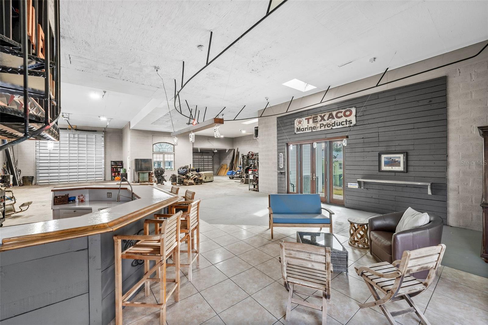 FT MYERS SHORES - Residential