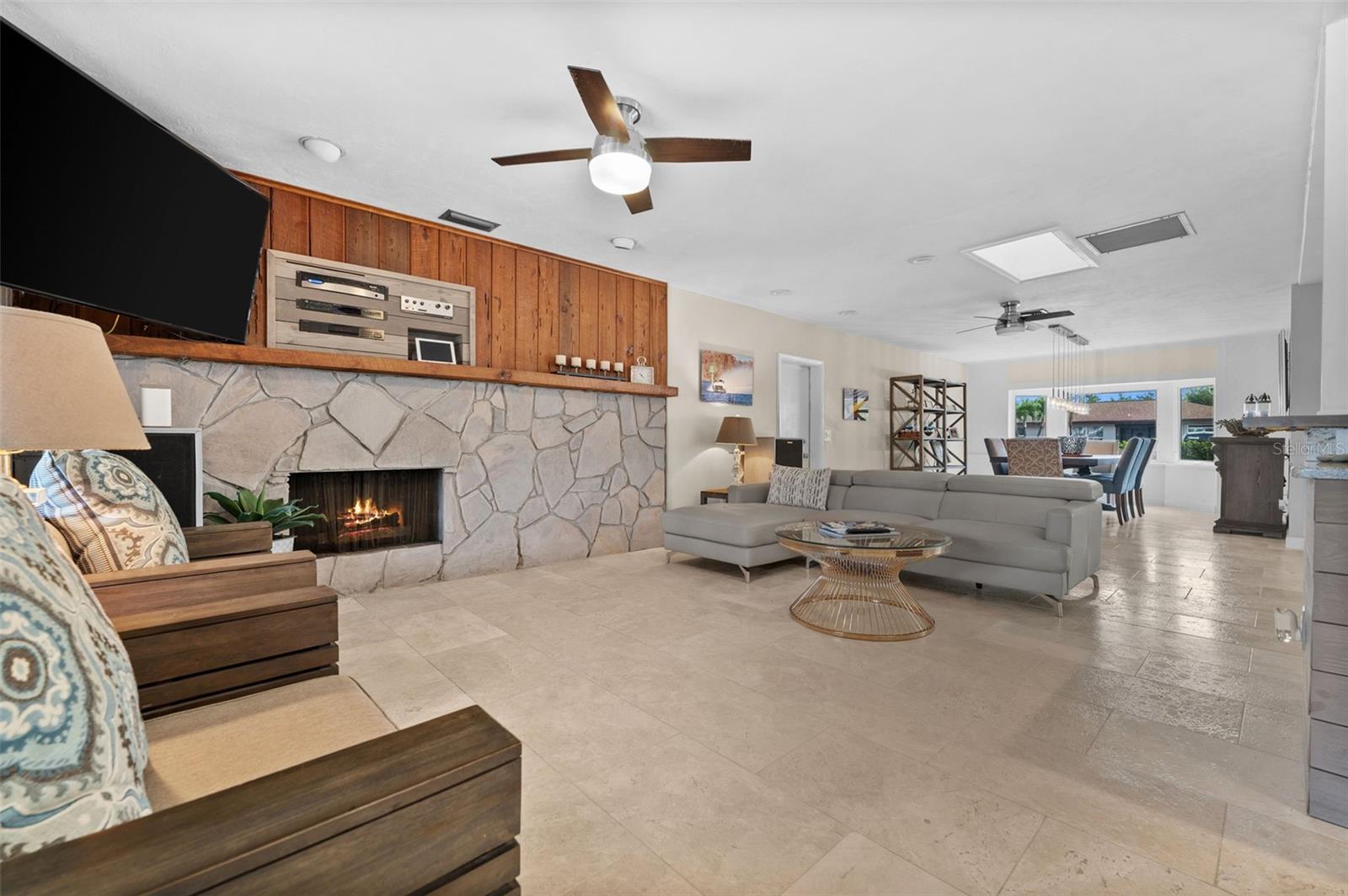 FT MYERS SHORES - Residential