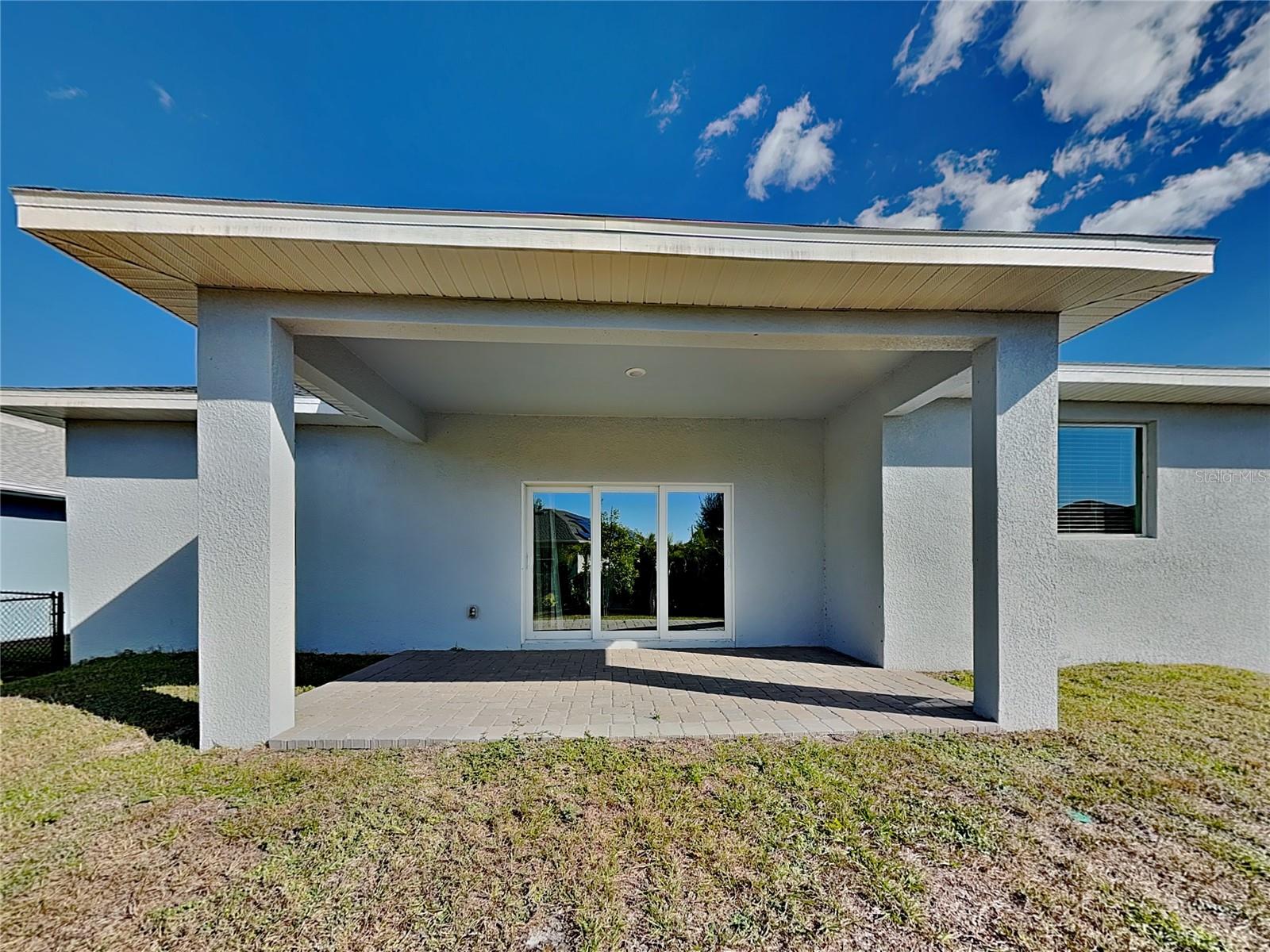 ROTONDA LAKES - Residential