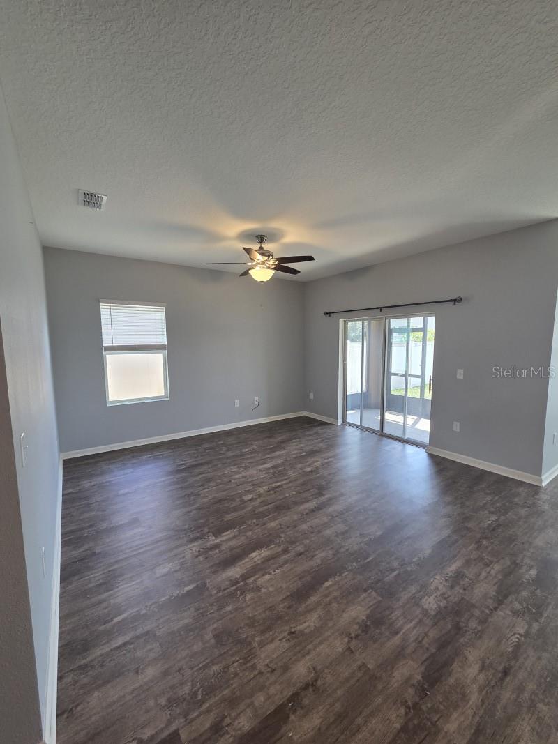 1075 AERIDES WAY