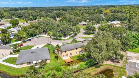 A home in LAKELAND