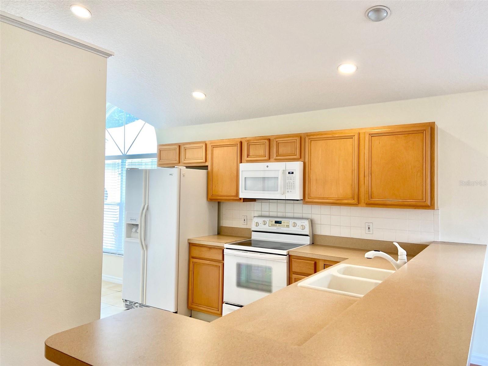 CAMERON GROVE - Residential Lease