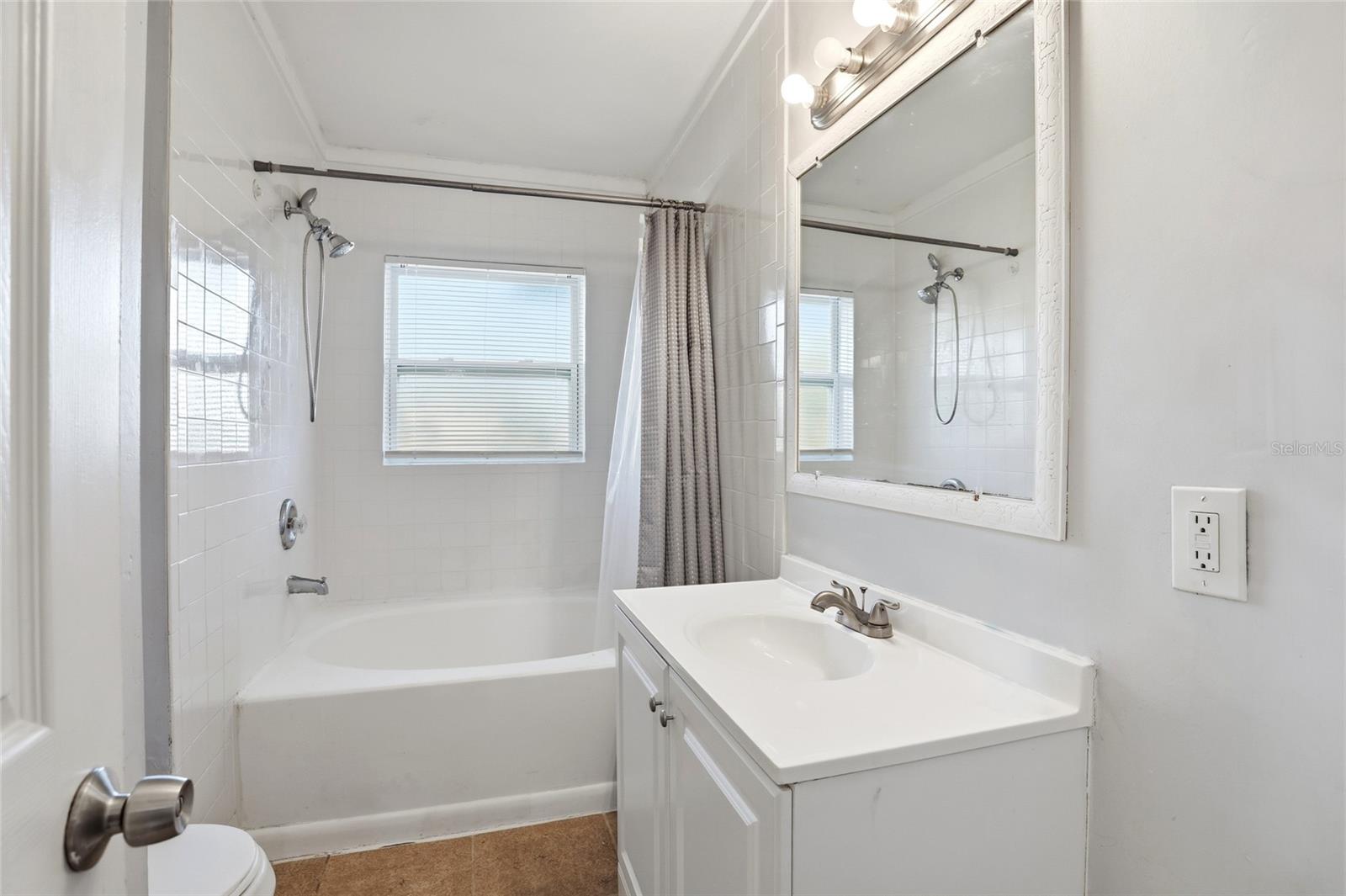 EVANS VILLAGE - Residential