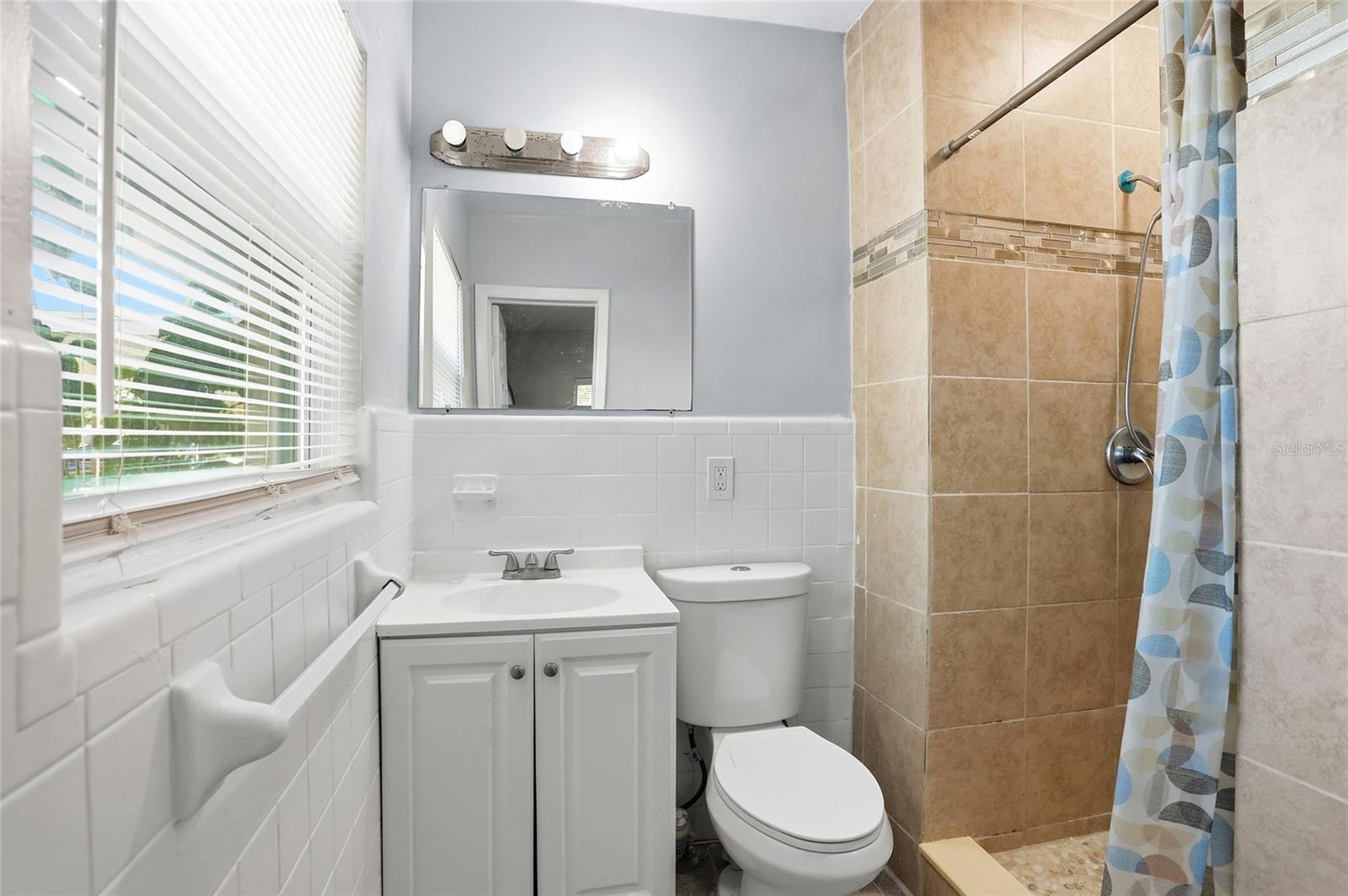 EVANS VILLAGE - Residential