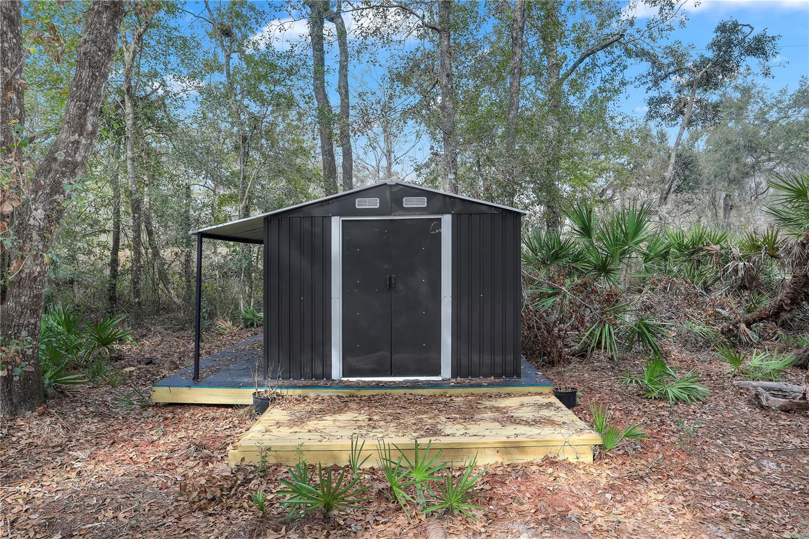 SUWANNEE GARDENS - Land