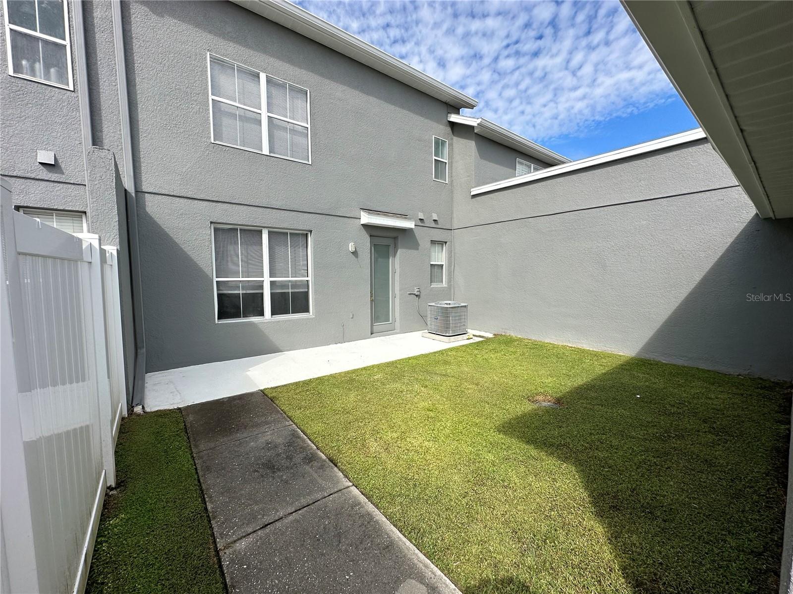 AVALON PARK SOUTH PH 01 - Residential Lease