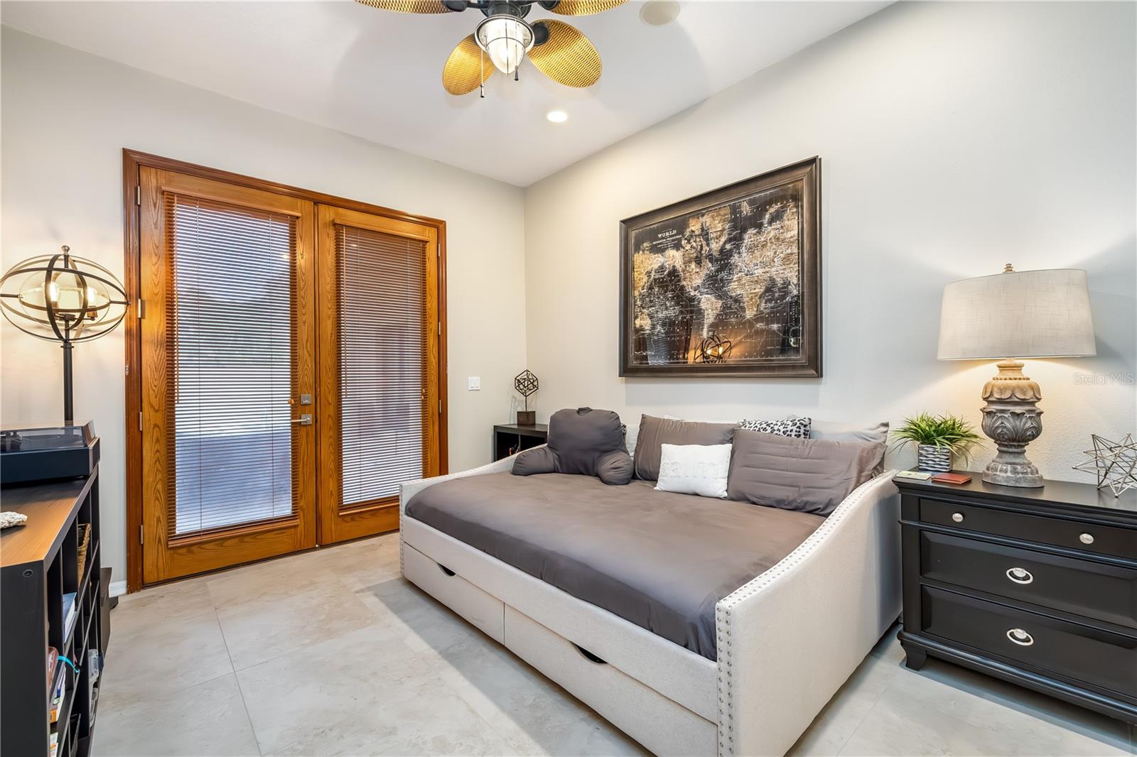 PALM COAST SEC 16 - Residential