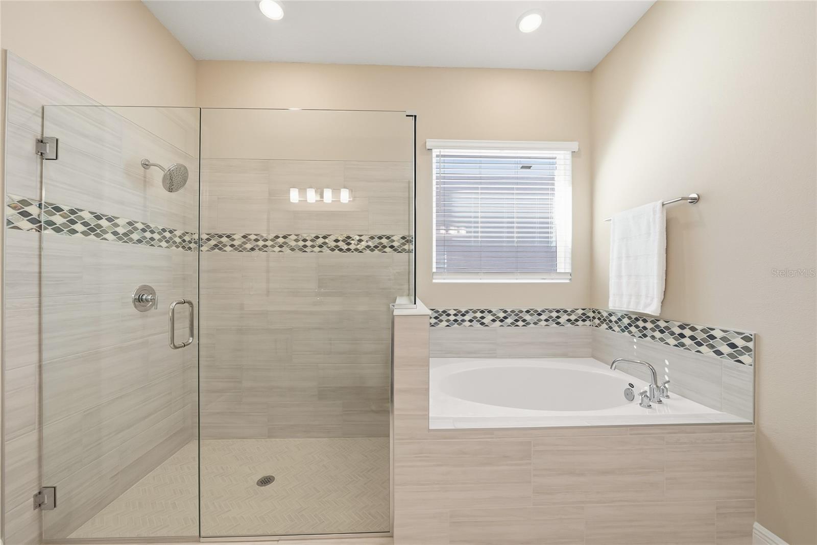 SILVERLEAF RESERVE/HAMLIN PH 2 - Residential