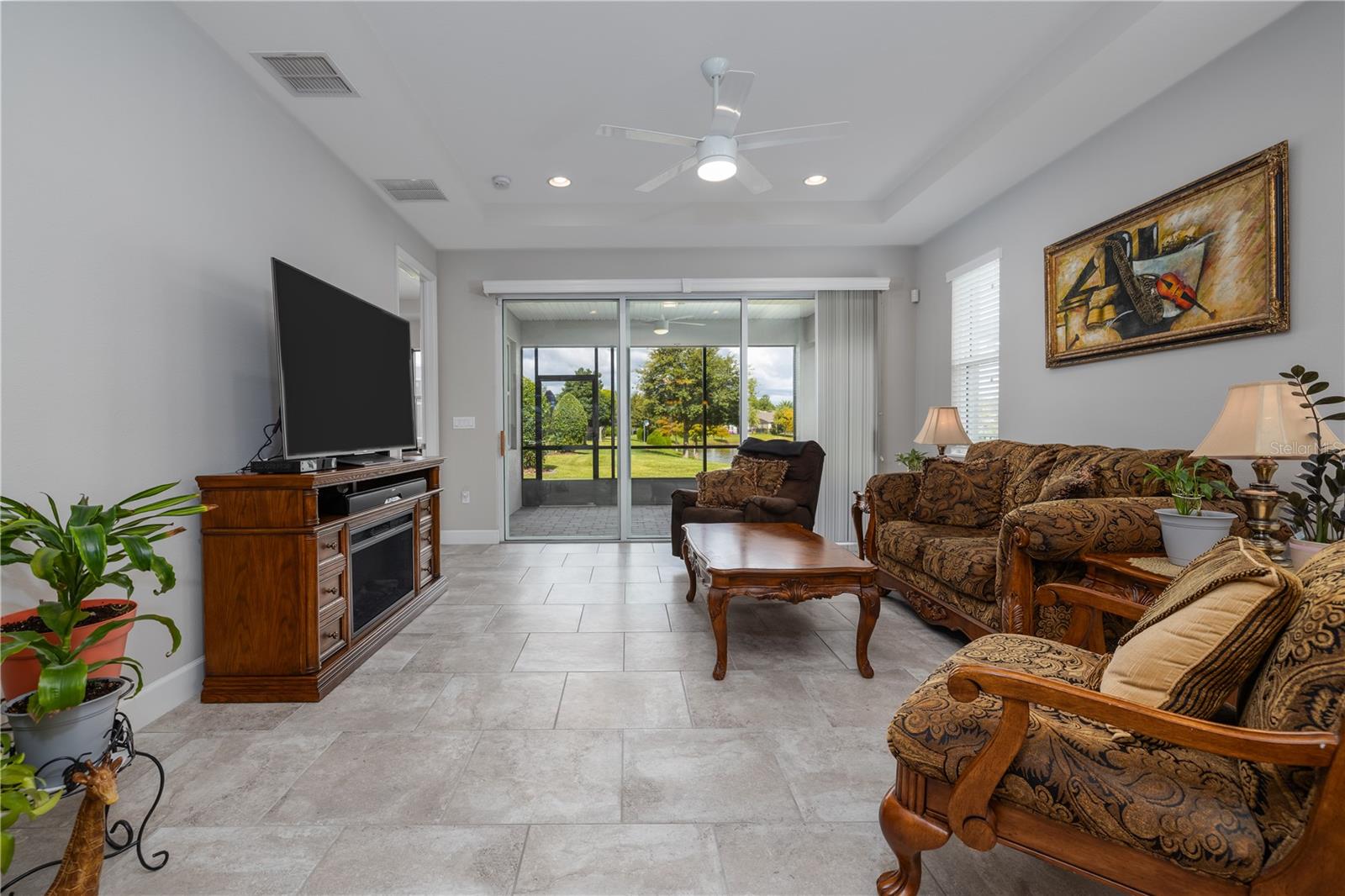 VICTORIA GARDENS PH 5 - Residential