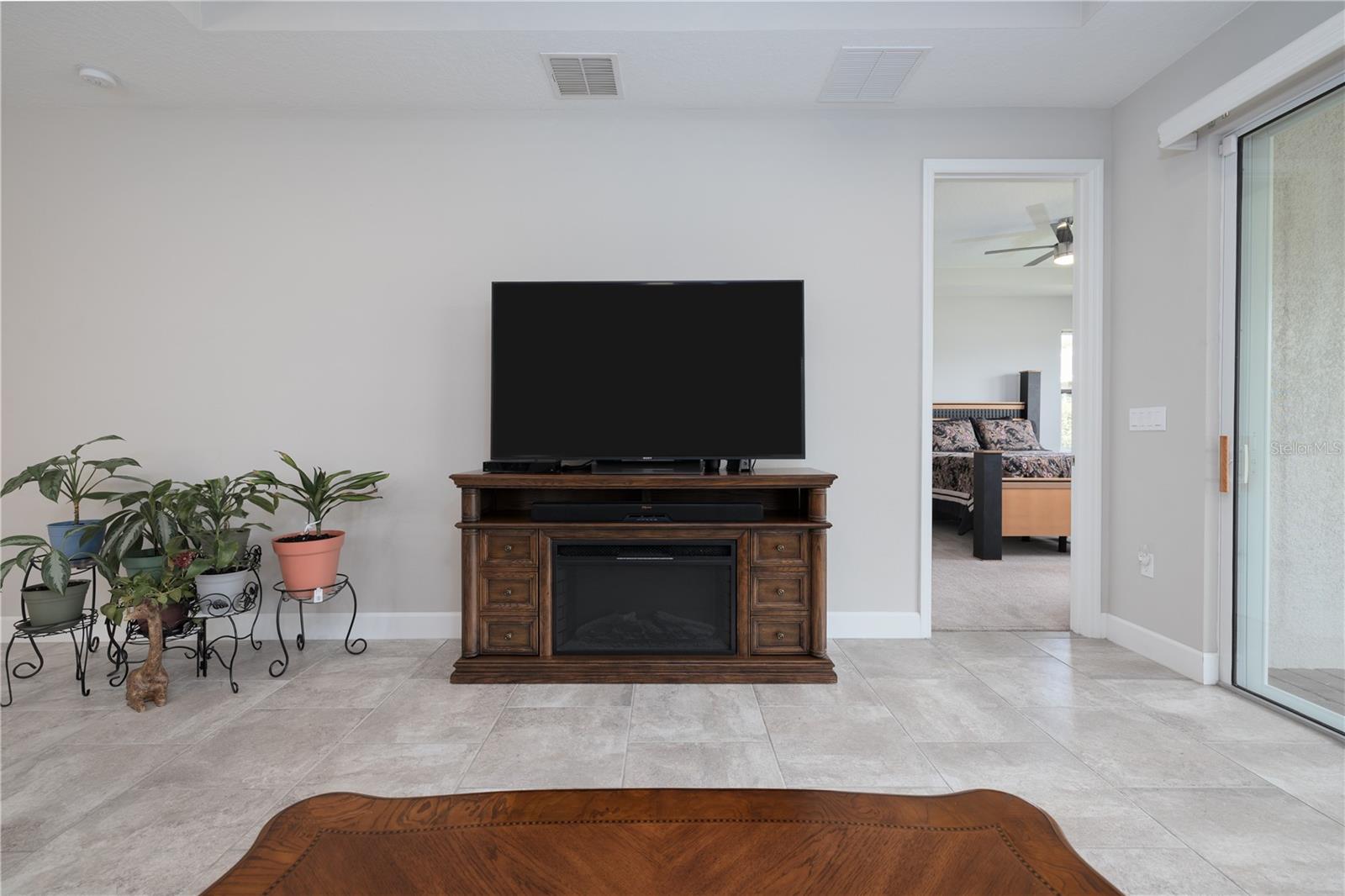 VICTORIA GARDENS PH 5 - Residential