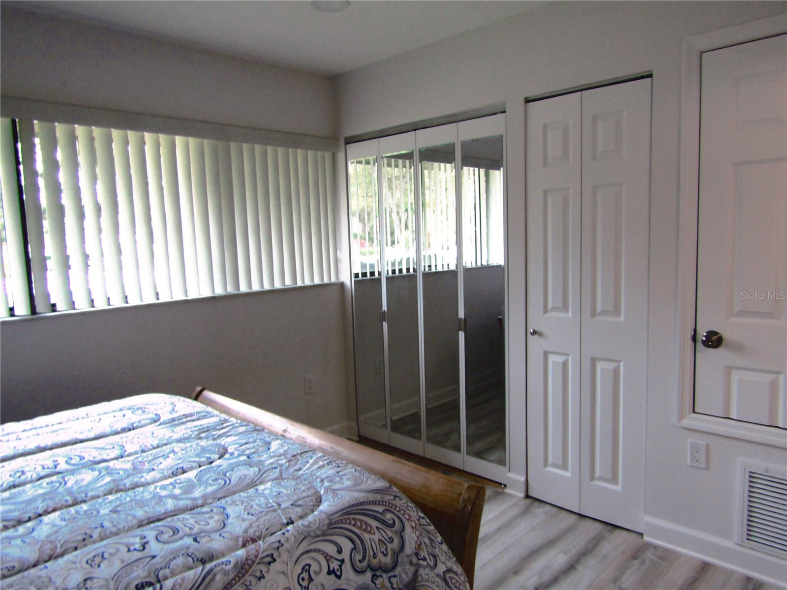 BUNKER OAKS - Residential Lease