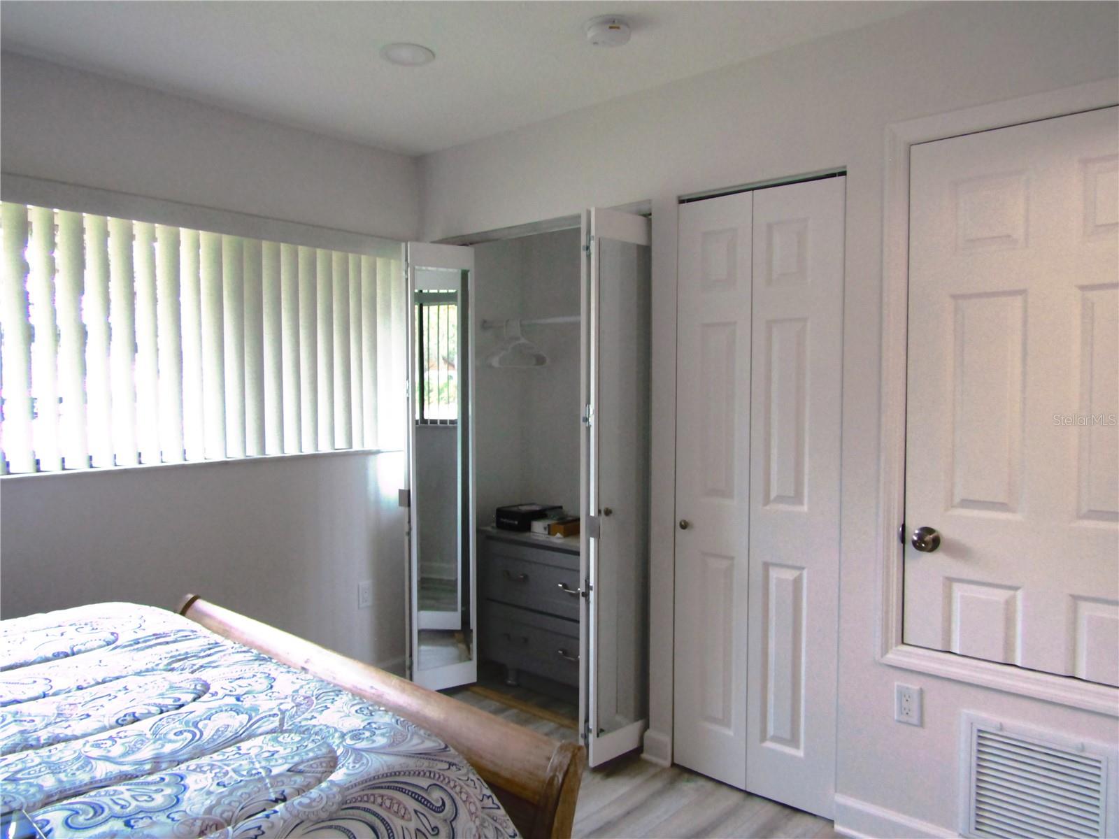 BUNKER OAKS - Residential Lease