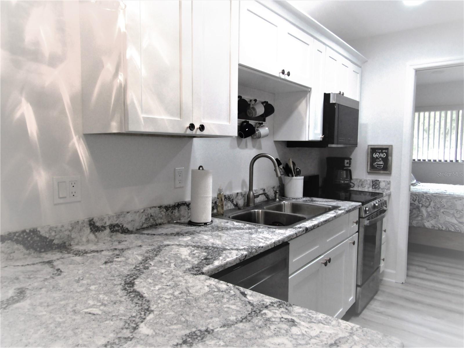 BUNKER OAKS - Residential Lease