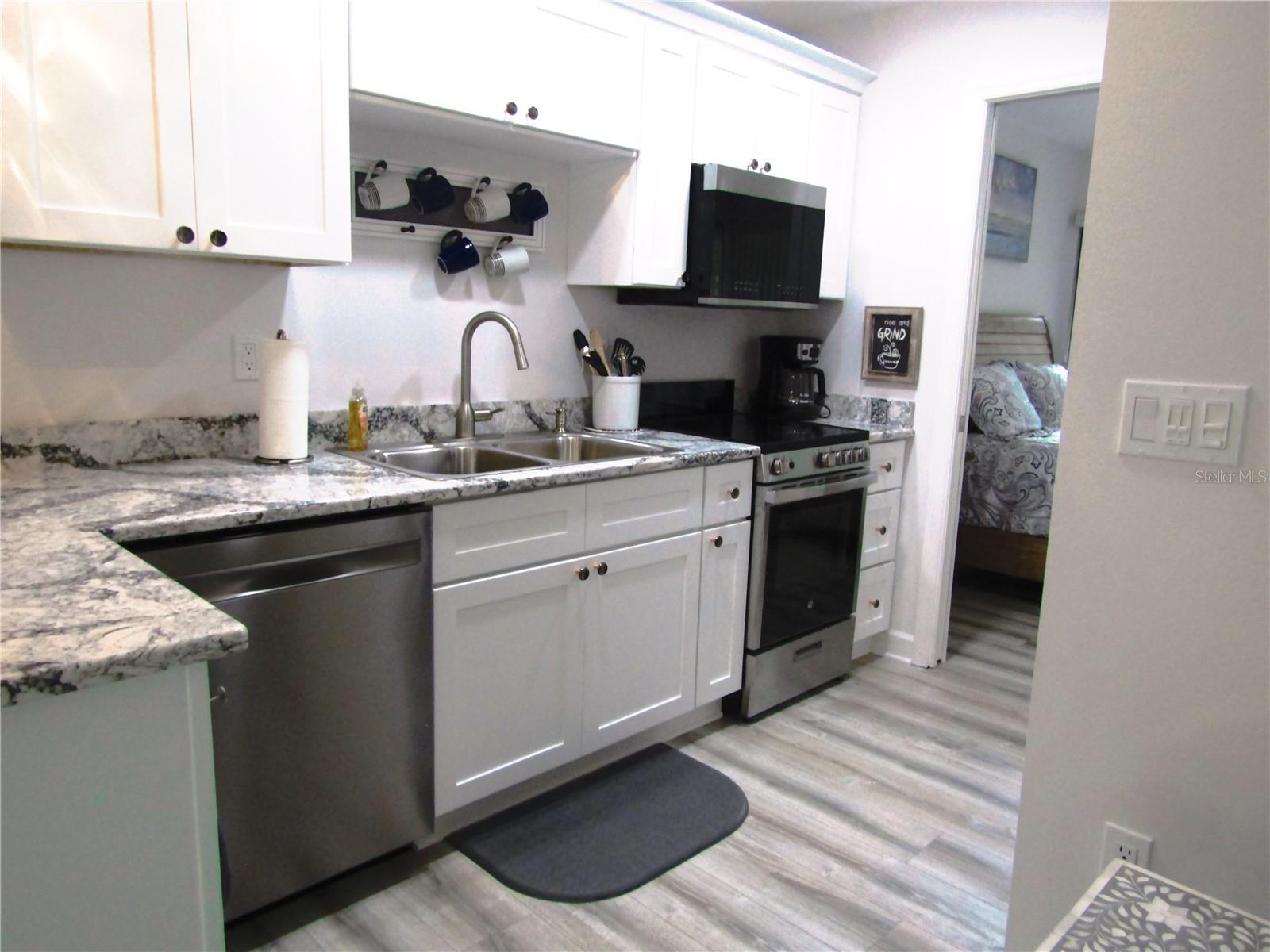 BUNKER OAKS - Residential Lease