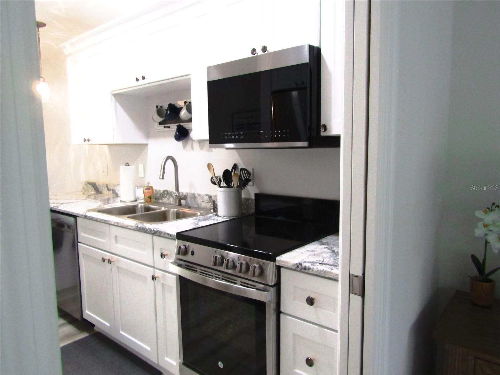 BUNKER OAKS - Residential Lease