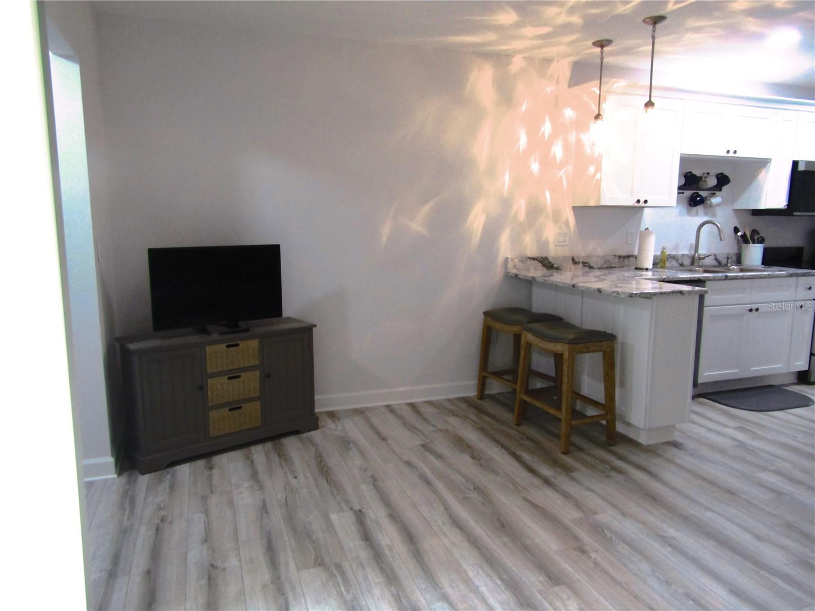 BUNKER OAKS - Residential Lease