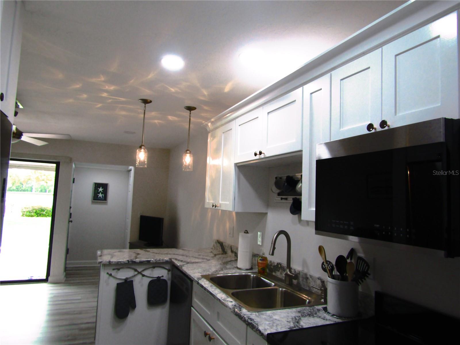 BUNKER OAKS - Residential Lease