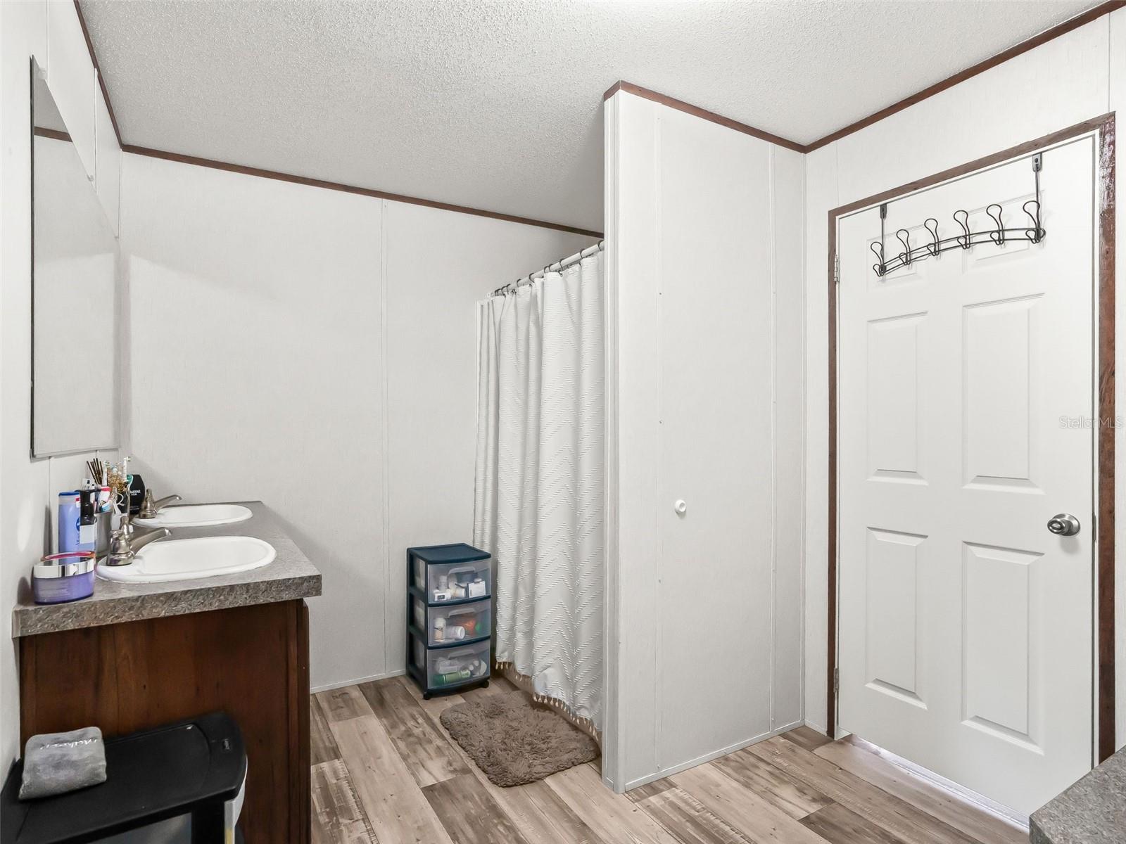 WESTWOOD ACRES SOUTH - Residential