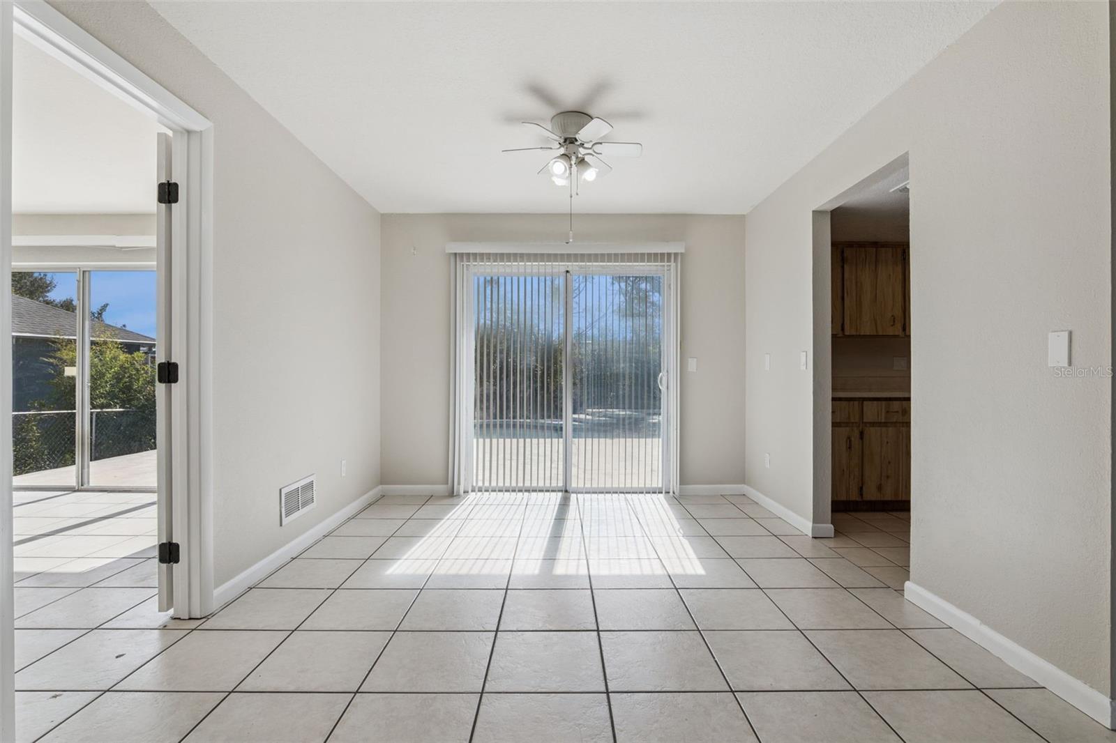 DELTONA LAKES UNIT 13 - Residential