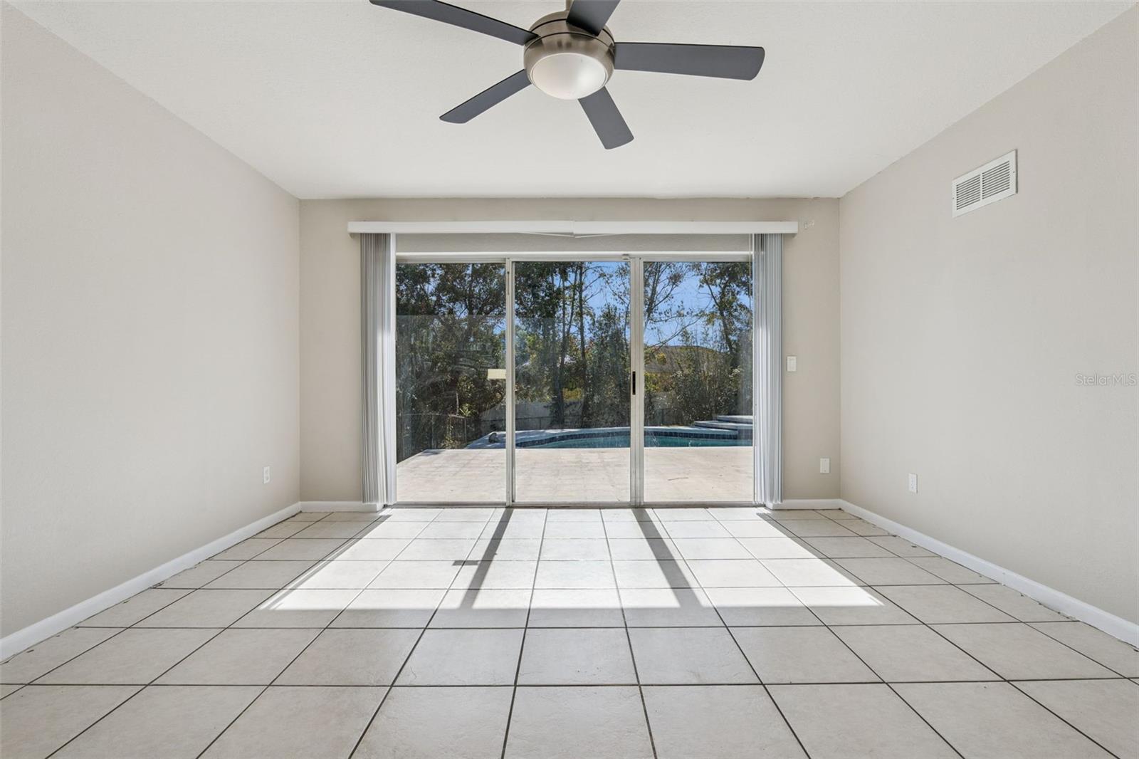 DELTONA LAKES UNIT 13 - Residential