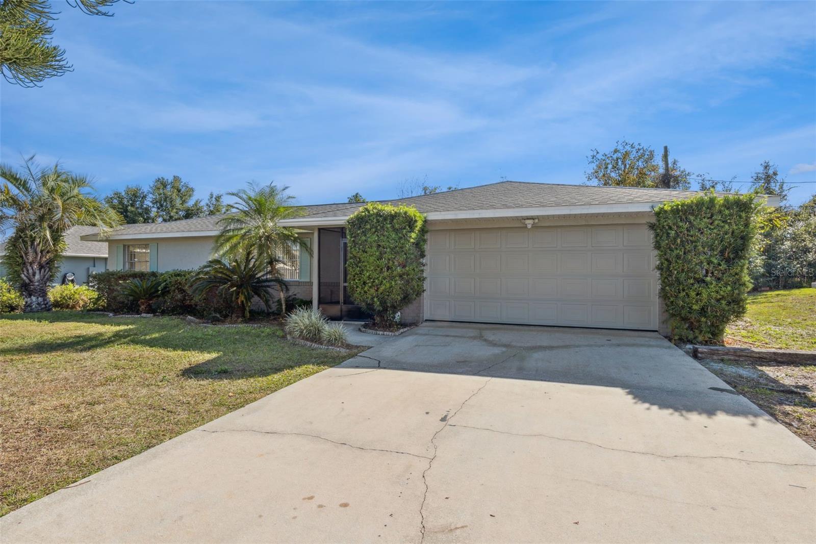 DELTONA LAKES UNIT 13 - Residential