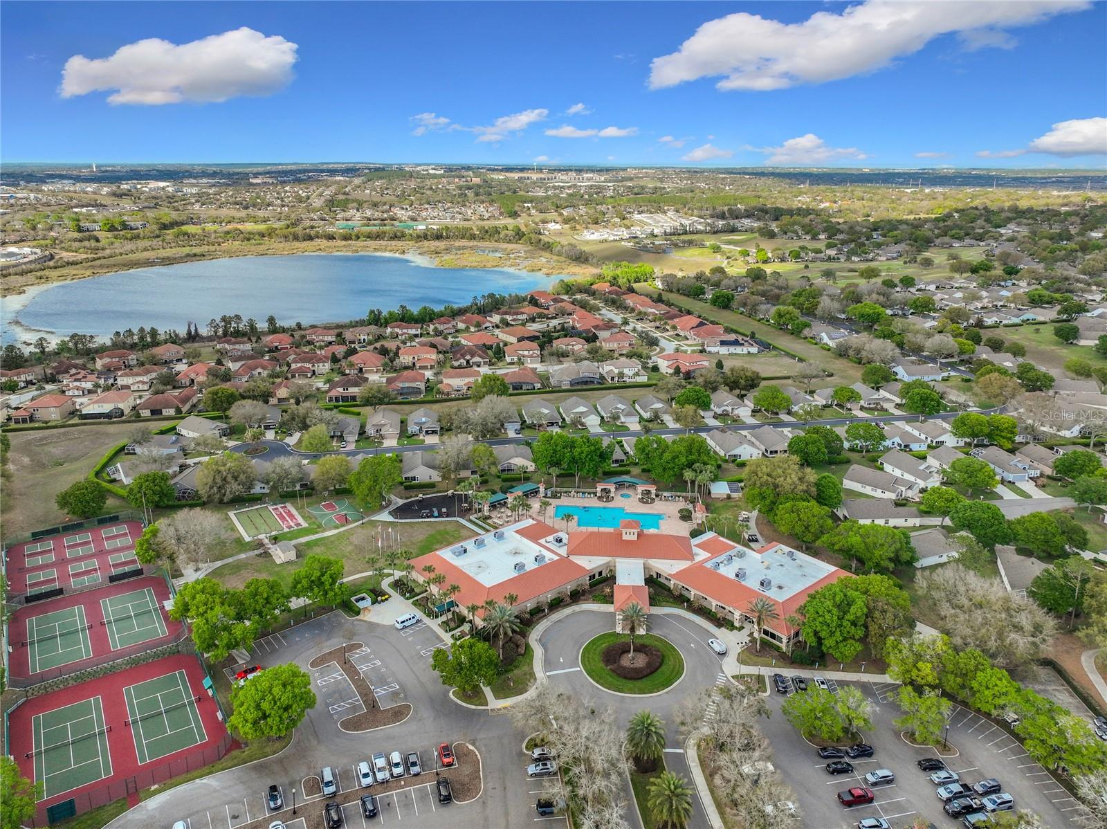 KINGS RIDGE - Residential