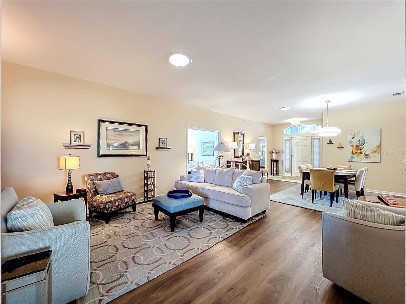 KINGS RIDGE - Residential