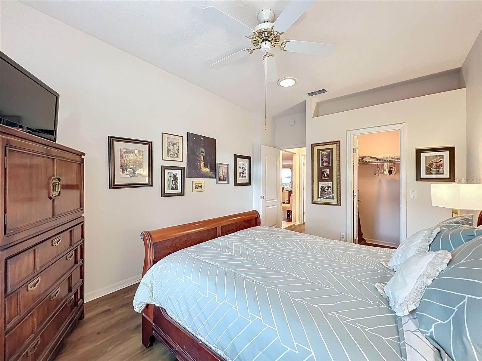 KINGS RIDGE - Residential