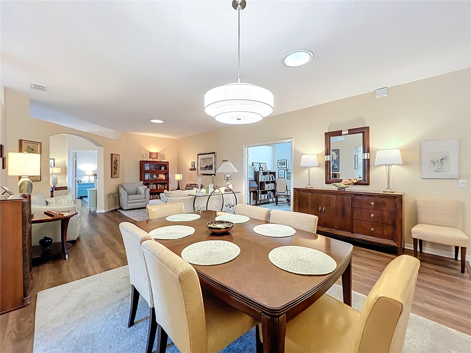 KINGS RIDGE - Residential