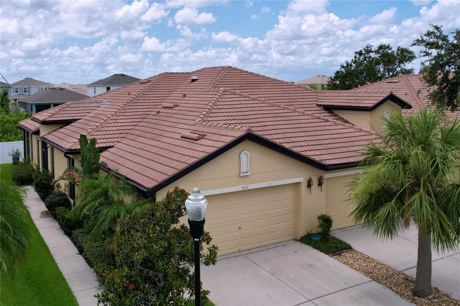 5657 SUNSET FALLS DR