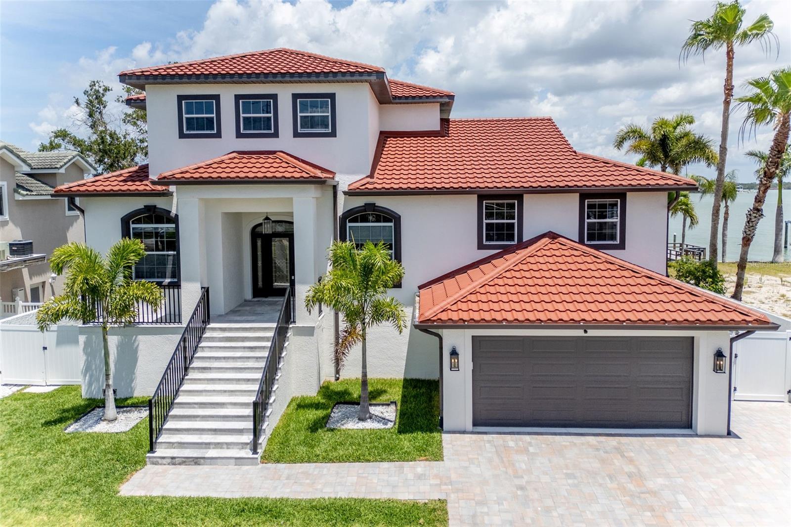 4 PARADISE LANE