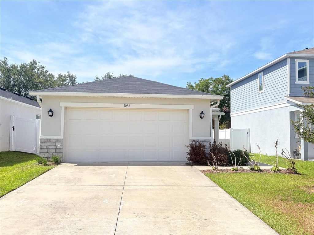 Photo of 1084 Papaya Circle, Davenport, FL 33897 (MLS # S5149265)