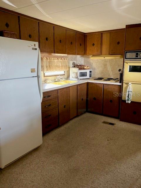 TANGLEWOOD MOBILE VILLAGE - Residential