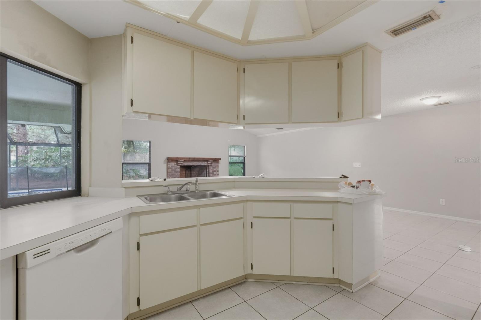 CARROLLWOOD VILLAGE PH TWO - Residential