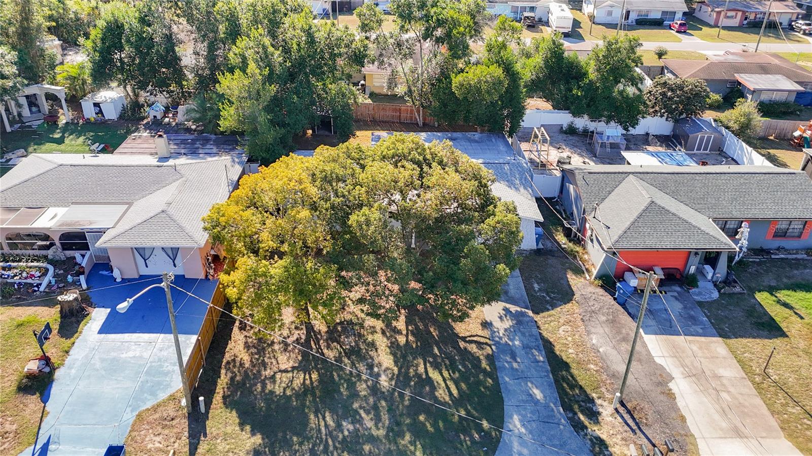 WEEKI WACHEE WOODLANDS - Residential