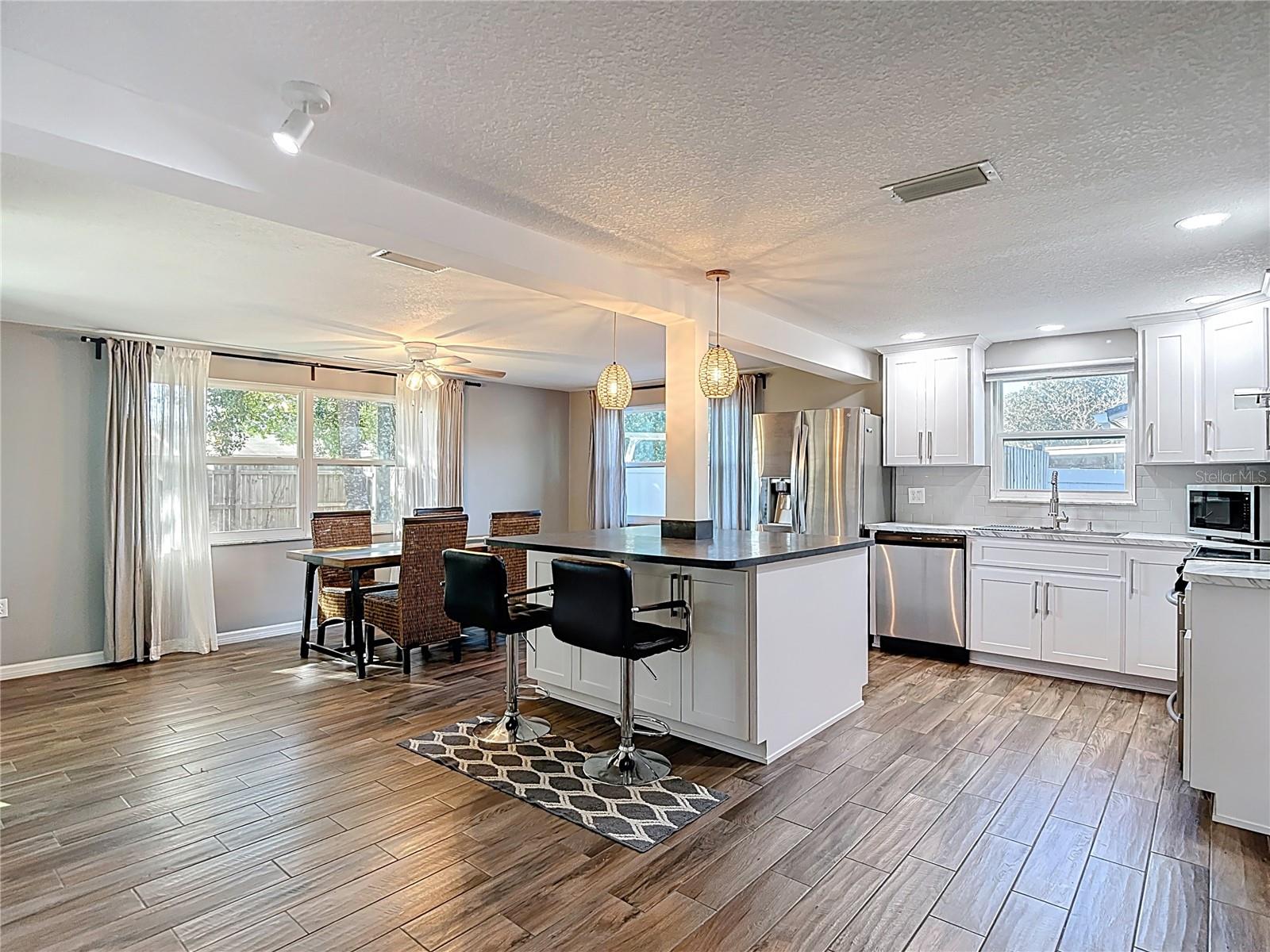 WEEKI WACHEE WOODLANDS - Residential