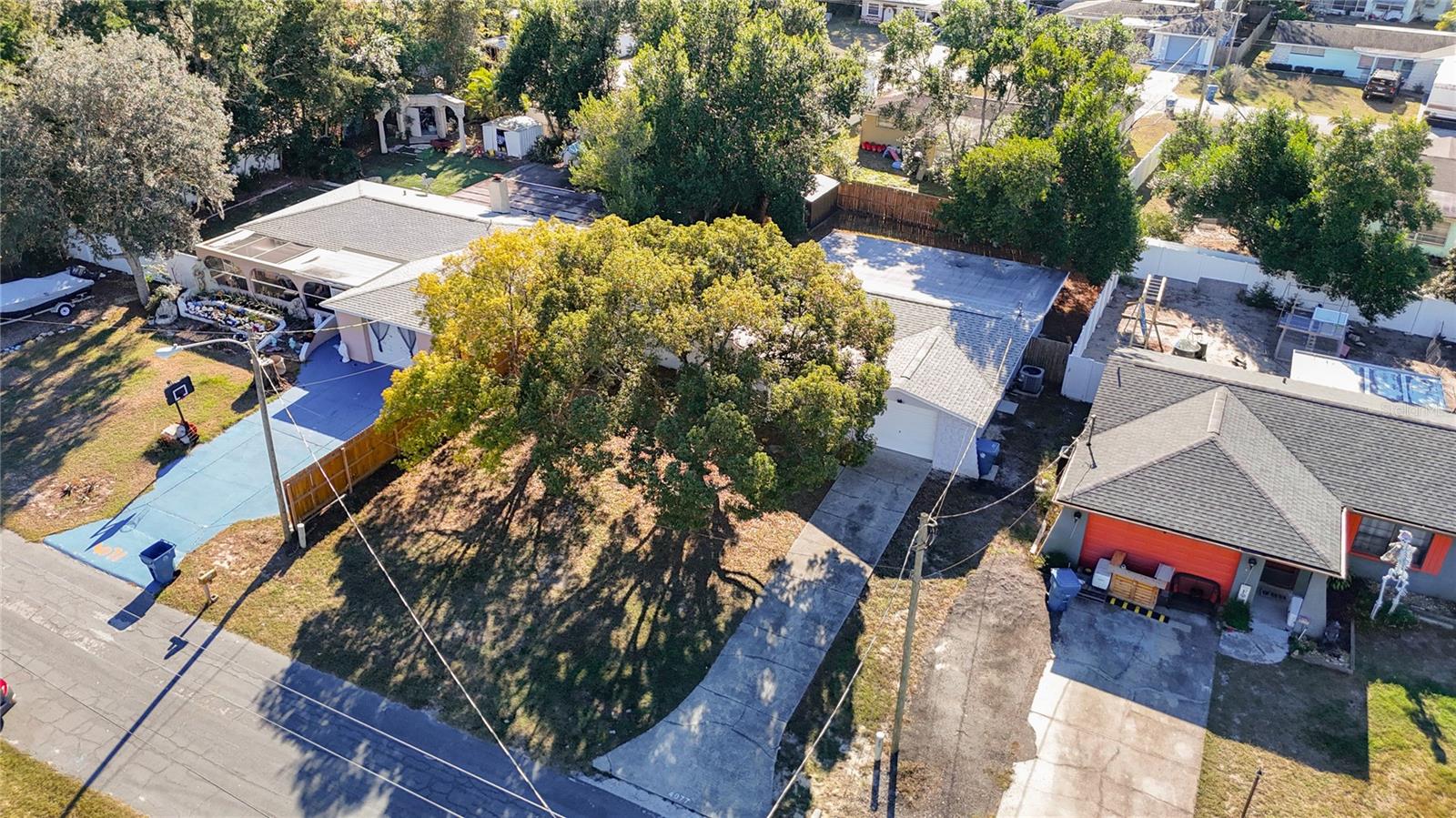 WEEKI WACHEE WOODLANDS - Residential