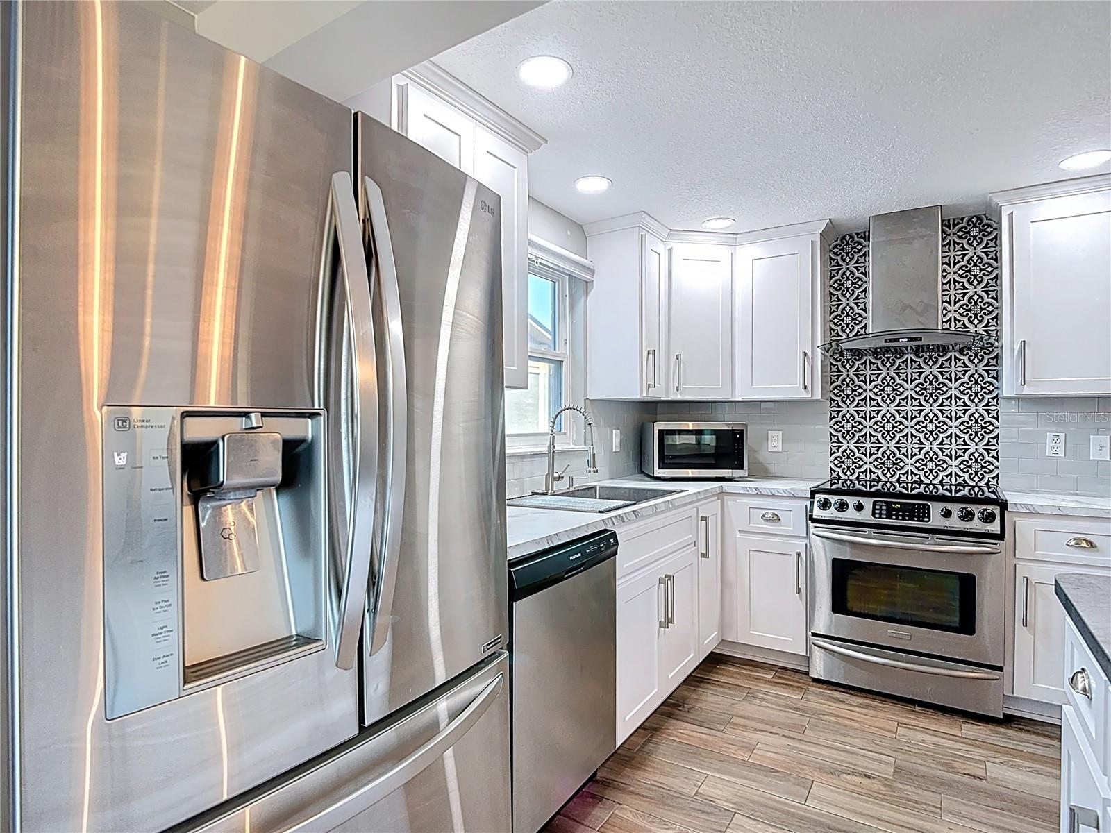 WEEKI WACHEE WOODLANDS - Residential