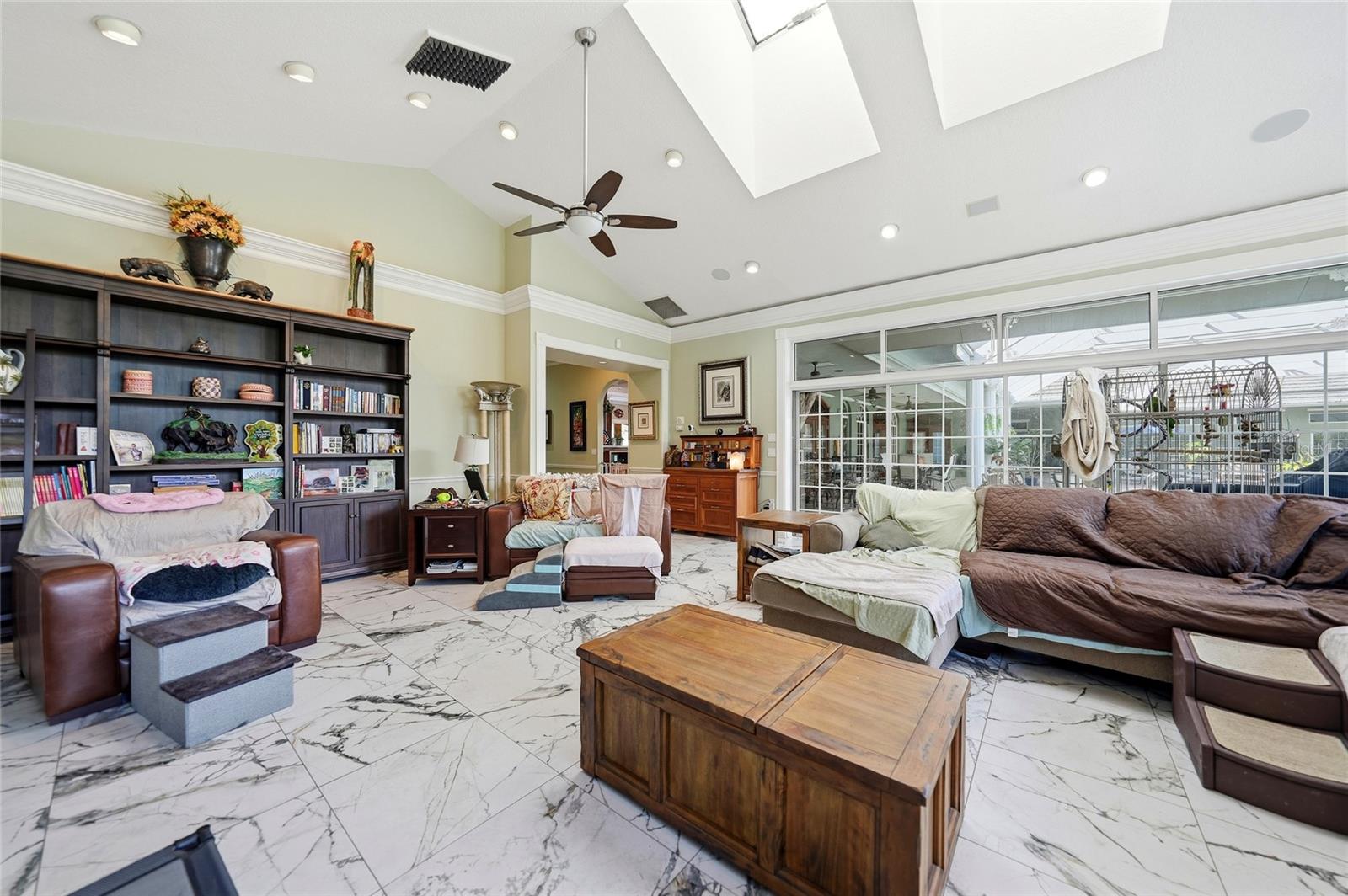 ACREAGE & UNREC - Residential