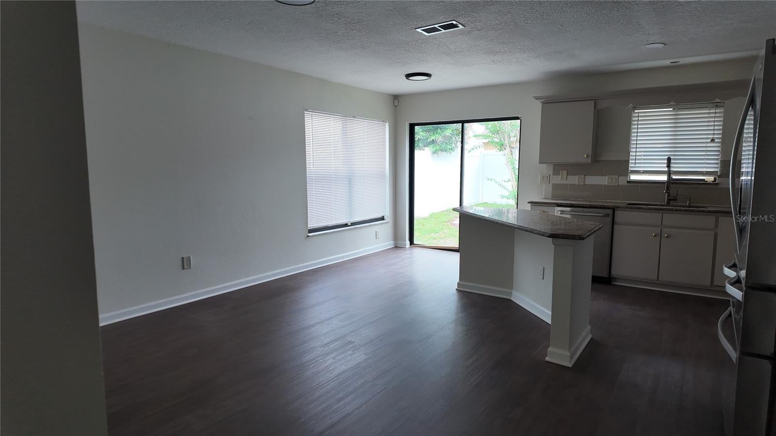 1025 HORNBEAM STREET