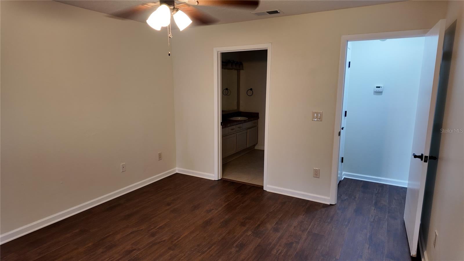 1025 HORNBEAM STREET