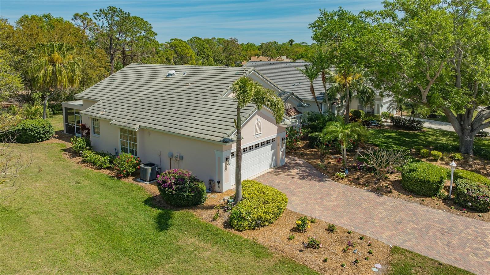 7133 VICTORIA CIRCLE