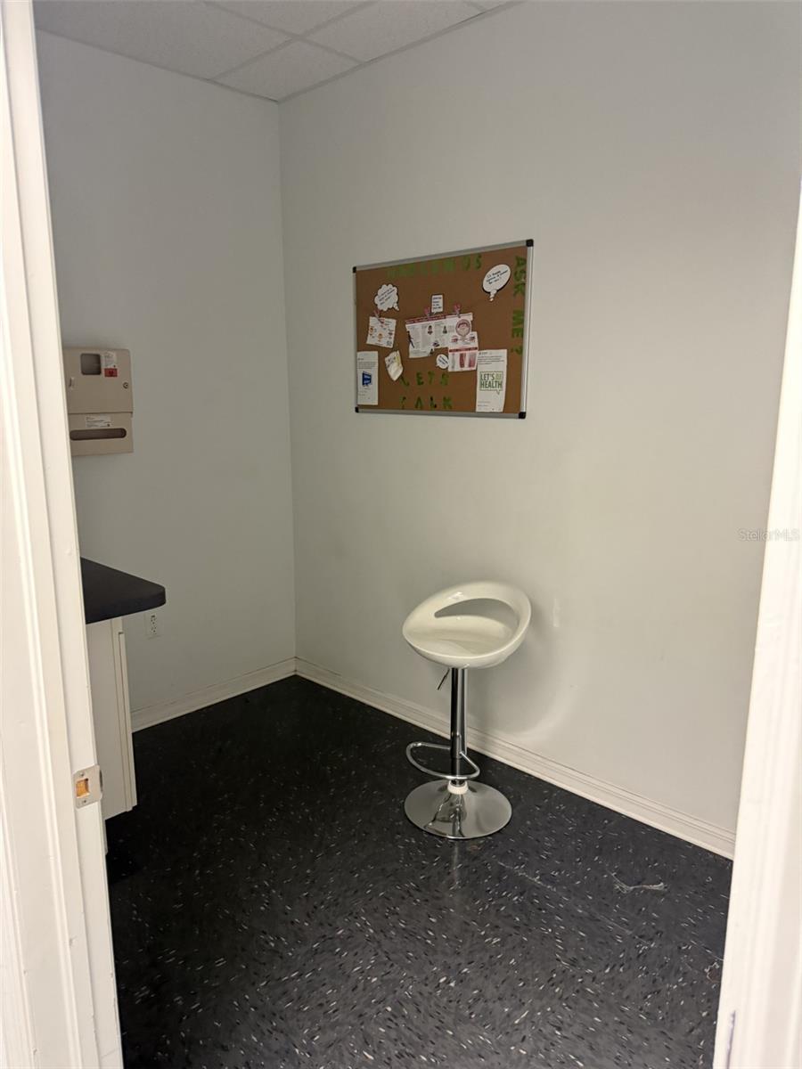 UNPLATTED - Commercial Lease