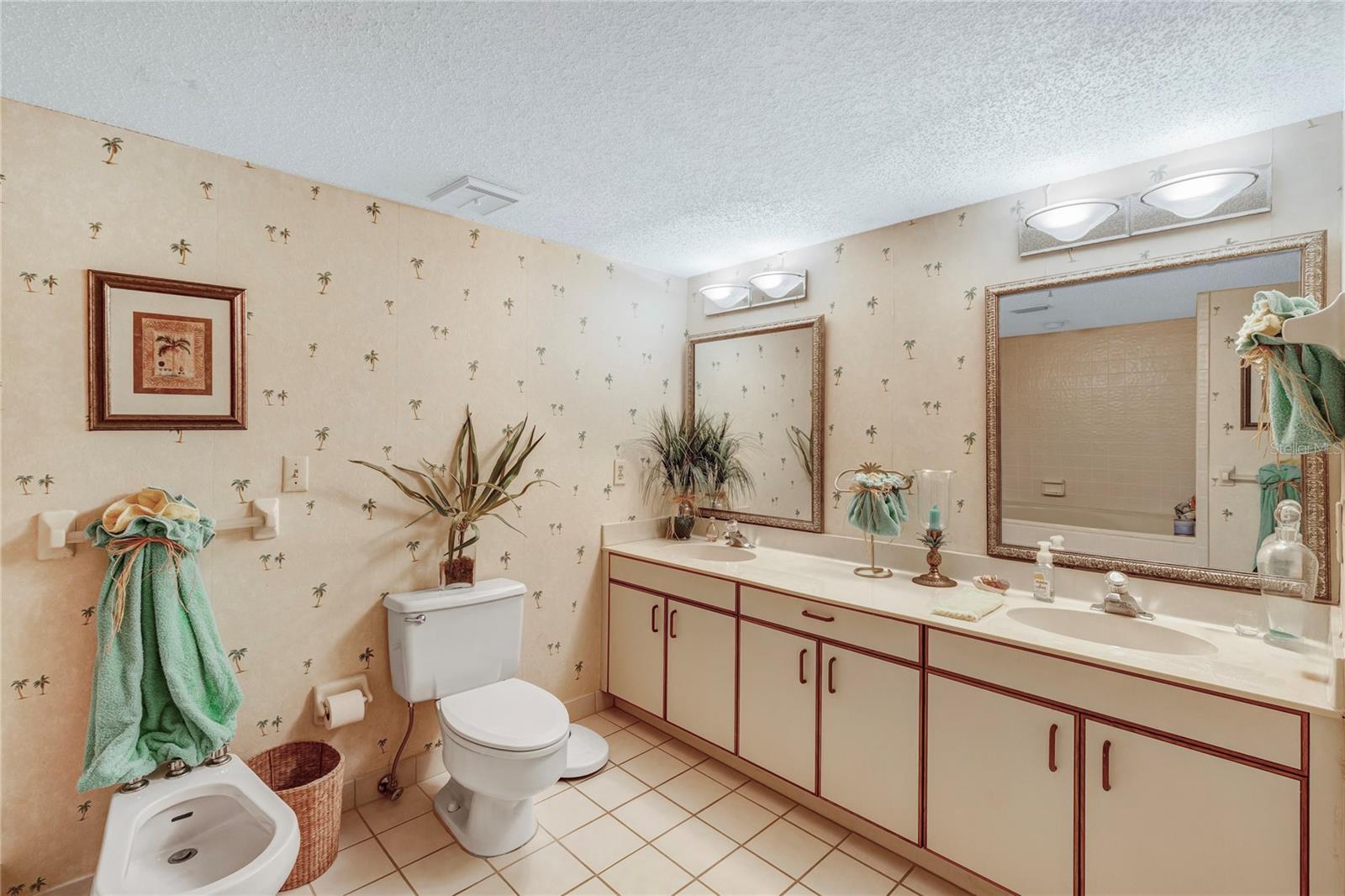 CABANA CLUB CONDO - Residential