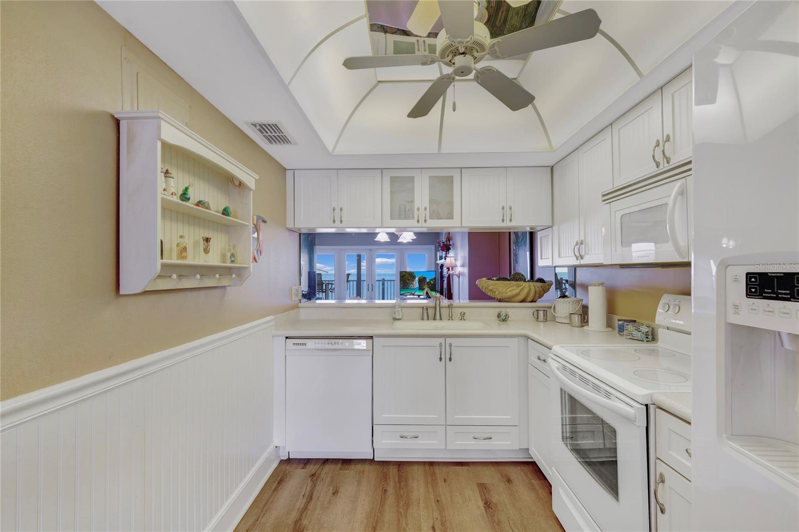 CABANA CLUB CONDO - Residential